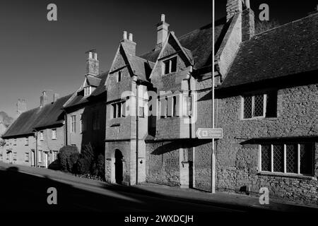 Vue sur la rue de Higham Ferrers Town, Northamptonshire, Angleterre, Royaume-Uni Banque D'Images