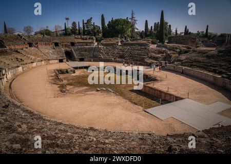 L'amphithéâtre romain de Mérida fait partie de l'ensemble archéologique de Mérida, l'un des plus grands sites archéologiques d'Espagne. Banque D'Images