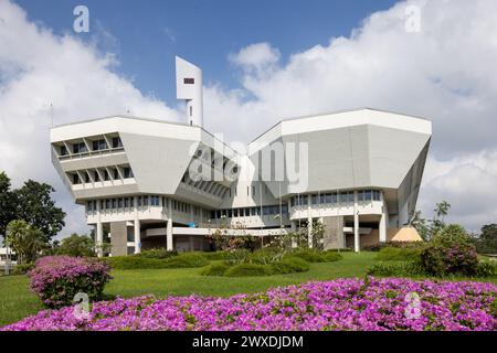 La mairie de Jurong était le siège de la Jurong Town Corporation (JTC). Singapour, construit dans le style moderniste de l'architecture brutaliste Banque D'Images