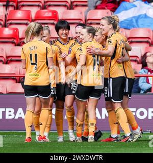 Walsall, Royaume-Uni. 30 mars 2024. Lors du match de Super League féminine de FA entre Aston Villa Women et Leicester City Women au Poundland Bescot Stadium, Walsall, Angleterre, le 30 mars 2024. Photo de Stuart Leggett. Utilisation éditoriale uniquement, licence requise pour une utilisation commerciale. Aucune utilisation dans les Paris, les jeux ou les publications d'un club/ligue/joueur. Crédit : UK Sports pics Ltd/Alamy Live News Banque D'Images