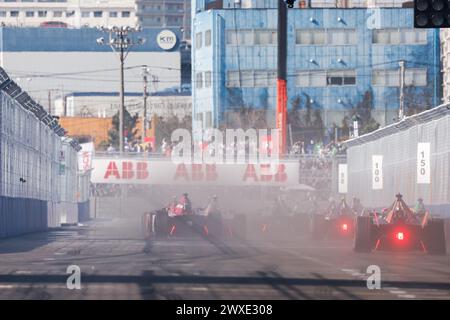 Départ, départ, lors de l'ePrix de Tokyo 2024, 4ème meeting du Championnat du monde ABB FIA Formula E 2023-24, sur le Tokyo Street circuit du 28 au 30 mars 2024 à Tokyo, Japon - photo Frédéric le Floc'h / DPPI Banque D'Images