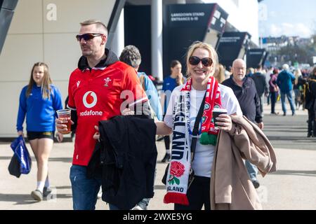 Bristol, Royaume-Uni. 30 mars 2024. Les supporters de l'Angleterre lors de l'Angleterre v pays de Galles au stade Ashton Gate pour les six Nations féminines Guinness. Bristol, UK crédit : ️ Elsie Kibue/Alamy Live News Banque D'Images