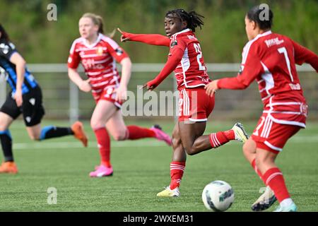 Aalter, Belgique. 30 mars 2024. Welma Fon (22 ans) de Standard photographiée lors d'un match de football féminin entre le Club Brugge Dames YLA et Standard Femina de Liege le 2ème jour de match en play-off 1 de la saison 2023 - 2024 de la Super League belge du Lotto Womens, le samedi 30 mars 2024 à Aalter, BELGIQUE . Crédit : Sportpix/Alamy Live News Banque D'Images