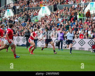 Bristol, Royaume-Uni. 30 mars 2024. Bristol, Angleterre, 30 mars 2024 : Sadia Kabeya (6 Angleterre) en action lors du match féminin des six Nations entre l'Angleterre et le pays de Galles au stade Ashton Gate à Bristol, Angleterre (Will Hope/SPP) crédit : SPP Sport Press photo. /Alamy Live News Banque D'Images