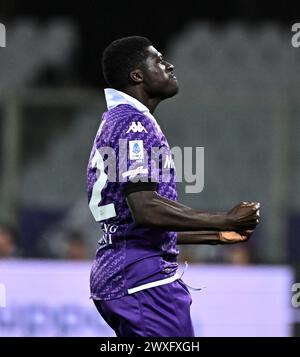 Florence, Italie. 30 mars 2024. Alfred Duncan de Fiorentina célèbre son but lors d'un match de football de série A entre la Fiorentina et l'AC Milan à Florence, en Italie, le 30 mars 2024. Crédit : Augusto Casasoli/Xinhua/Alamy Live News Banque D'Images