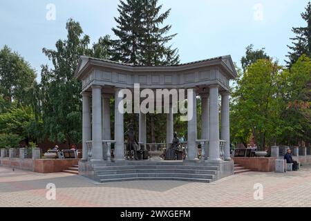 Krasnoïarsk, Russie - 23 juillet 2018 : Monument à Alexandre Pouchkine et Natalia Goncharova dans le centre historique. Banque D'Images