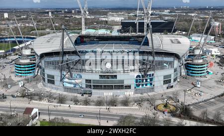 Manchester, Royaume-Uni. 31 mars 2024. Vue aérienne de l'Etihad Stadium avant le match de premier League Manchester City vs Arsenal à l'Etihad Stadium, Manchester, Royaume-Uni, le 31 mars 2024 (photo Mark Cosgrove/News images) à Manchester, Royaume-Uni, le 31/03/2024. (Photo de Mark Cosgrove/News images/SIPA USA) crédit : SIPA USA/Alamy Live News Banque D'Images