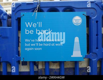 Londres, Royaume-Uni. 31 mars 2024. Le public perd patience avec Thames Water, alors que les scandales des eaux usées et les hausses de prix attendues pèsent sur le cours des actions. Crédit : Brian Minkoff / Alamy Live News Banque D'Images