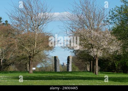 Dorney, Buckinghamshire, Royaume-Uni. 30 mars 2024. Vue lointaine sur le château de Windsor. C'était une belle journée ensoleillée aujourd'hui à Dorney Lake dans le Buckinghamshire. Dorney Lake est utilisé par les garçons d'Eton College pour l'aviron, mais il a également accueilli les Jeux olympiques en 2012. Crédit : Maureen McLean/Alamy Live News Banque D'Images