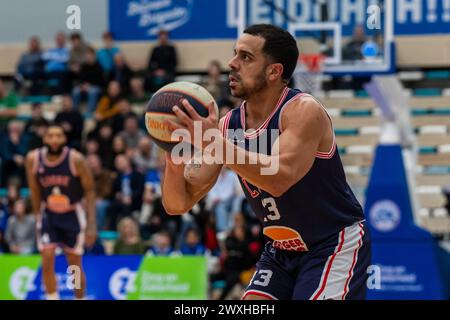 LEIDEN, PAYS-BAS - MARS 30 : Engel Rodriguez de RSW Liege basket lors du match d'Or Elite de la BNXT League entre Zorg en Zekerheid Leiden et RSW L. Banque D'Images