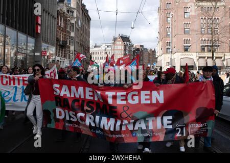 Première partie de la marche à la Journée internationale contre le racisme et la discrimination du Comite du 21 mars à Amsterdam, pays-Bas 23-3-2024 Banque D'Images