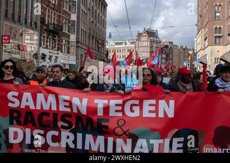 Première partie de la marche à la Journée internationale contre le racisme et la discrimination du Comite du 21 mars à Amsterdam, pays-Bas 23-3-2024 Banque D'Images