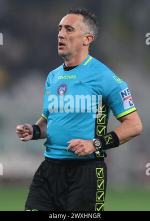 Turin, Italie. 30 mars 2024. L'arbitre Gianluca Aureliano lors du match de Serie A au Stadio Grande Torino, Turin. Le crédit photo devrait se lire : Jonathan Moscrop/Sportimage crédit : Sportimage Ltd/Alamy Live News Banque D'Images