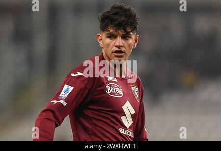 Turin, Italie. 18 mars 2024. Raoul Bellanova de Torino regarde pendant le match de football Serie A entre Torino et Monza au Stadio Olimpico Grande Torino à Turin, dans le nord-ouest de l'Italie - samedi 30 mars 2024. Sport - Soccer . (Photo Alberto Gandolfo/LaPresse) crédit : LaPresse/Alamy Live News Banque D'Images