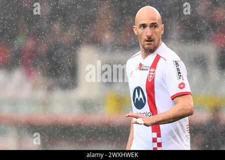 Turin, Italie. 18 mars 2024. Luca Caldirola de Monza regarde le match de football Serie A entre Torino et Monza au Stadio Olimpico Grande Torino à Turin, dans le nord-ouest de l'Italie - samedi 30 mars 2024. Sport - Soccer . (Photo Alberto Gandolfo/LaPresse) crédit : LaPresse/Alamy Live News Banque D'Images