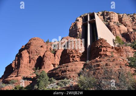 Sedona, Arizona. ÉTATS-UNIS 14 FÉVRIER 2024. La chapelle de la Sainte Croix Eglise catholique romaine. Un rêve de Marguerite Brunswig Staude pour cette Maison de culte Banque D'Images