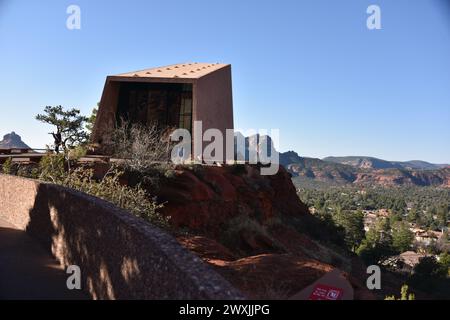 Sedona, Arizona. ÉTATS-UNIS 14 FÉVRIER 2024. La chapelle de la Sainte Croix Eglise catholique romaine. Un rêve de Marguerite Brunswig Staude pour cette Maison de culte. Banque D'Images