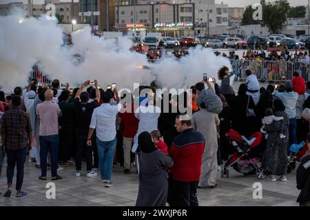 Tirs de canons au Qatar, avant Maghrib pour informer le timing de l'iftar Banque D'Images