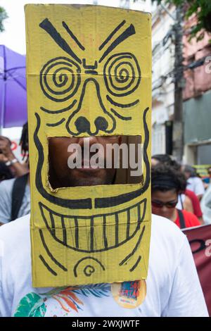 Salvador, Bahia, Brésil - 15 mai 2019 : de nombreux étudiants manifestent en faveur de l'éducation brésilienne dans la ville de Salvador, Bahia. Banque D'Images