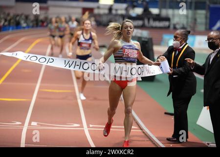 Elinor Purrier aka Ellie préparé Pierre (USA) remporte le Wanamaker Mile féminin en 4:19,30 lors des 114e Millrose Games à l'Armory, samedi 29 janvier 2022, à New York. Banque D'Images