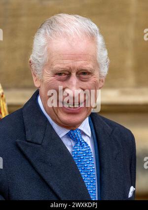 Windsor, Angleterre. ROYAUME-UNI. 31 mars 2024. Le roi Charles Ill assiste au service traditionnel de Pâques à la chapelle St George, au château de Windsor. Crédit : Anwar Hussein/Alamy Live News Banque D'Images