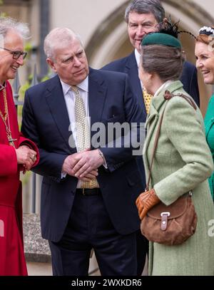 Windsor, Angleterre. ROYAUME-UNI. 31 mars 2024. Le prince Andrew, duc d'York, la princesse Anne, la princesse royale, le vice-amiral Sir Timothy Laurence et Sarah, duchesse d'York assistent au traditionnel service de Pâques à la chapelle St George, au château de Windsor. Crédit : Anwar Hussein/Alamy Live News Banque D'Images