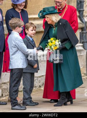 Windsor, Angleterre. ROYAUME-UNI. 31 mars 2024. La reine Camilla assiste au traditionnel service de Pâques à la chapelle St George, au château de Windsor. Crédit : Anwar Hussein/Alamy Live News Banque D'Images