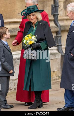 Windsor, Angleterre. ROYAUME-UNI. 31 mars 2024. La reine Camilla assiste au traditionnel service de Pâques à la chapelle St George, au château de Windsor. Crédit : Anwar Hussein/Alamy Live News Banque D'Images