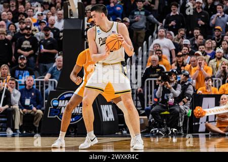 Detroit, États-Unis. 31 mars 2024. Zach Edey des Purdue Boilermakers en action contre les volontaires du Tennessee lors de la manche Elite huit du tournoi de basket-ball masculin de la NCAA à Little Caesars Arena. Score final : Purdue 72-66 Tennessee. (Photo de Nicholas Muller/SOPA images/SIPA USA) crédit : SIPA USA/Alamy Live News Banque D'Images