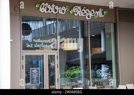 Bordeaux , France - 03 28 2024 : Bistro Regent panneau texte logo de bâtiment sur la façade bar marque de l'entrée de la chaîne française de restaurant Banque D'Images