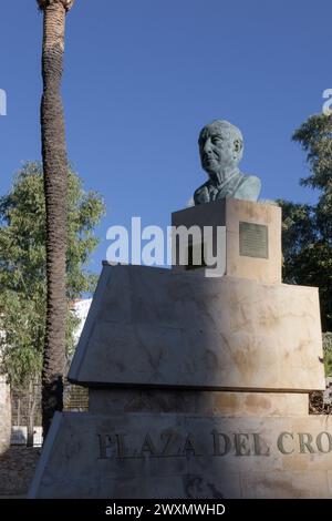 Buste en bronze du chroniqueur Isidoro Valverde sur sa place de la ville à Carthagène, région de Murcie, Espagne, Europe. Banque D'Images