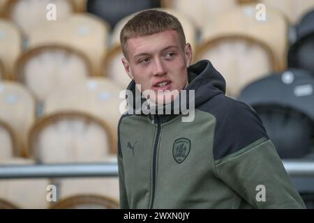 Burton upon Trent, Royaume-Uni. 01st Apr, 2024. Rogan Ravenhill de Barnsley arrive lors du match de Sky Bet League 1 Burton Albion vs Barnsley au Pirelli Stadium, Burton upon Trent, Royaume-Uni, le 1er avril 2024 (photo par Alfie Cosgrove/News images) à Burton upon Trent, Royaume-Uni le 4/1/2024. (Photo par Alfie Cosgrove/News images/SIPA USA) crédit : SIPA USA/Alamy Live News Banque D'Images