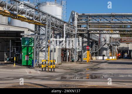 Usine de total Fina Elf, installation de Preston (ex-Lanfina) pour la production de goudron inflammable à TOTALFINA BITUMEN LIMITED Chain Caul Way, Royaume-Uni Banque D'Images