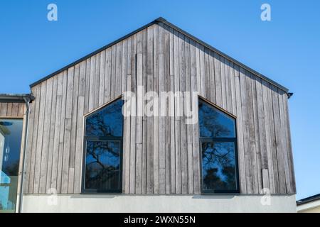 Boîtier construit sur mesure abstrait. Graven Hill, Bicester, Oxfordshire, Angleterre Banque D'Images