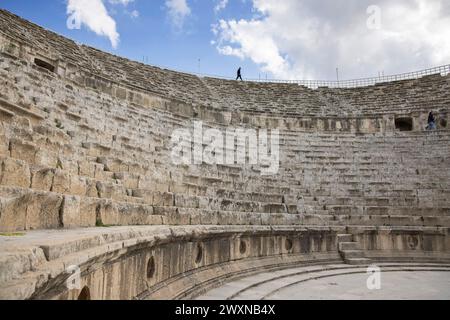 l'ampithéâtre dans les ruines gréco-romaines de jerash en jordanie Banque D'Images