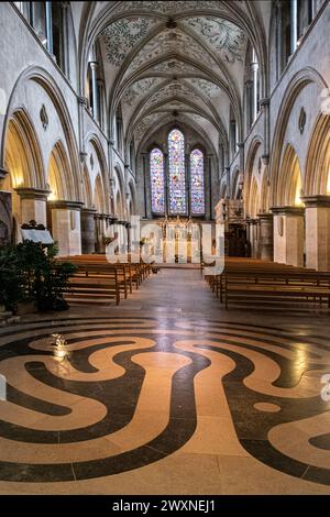 Le beau sol trouvé dans l'église du prieuré de St Mary et St Blaise, Boxgrove, Chichester, West Sussex, Angleterre Banque D'Images