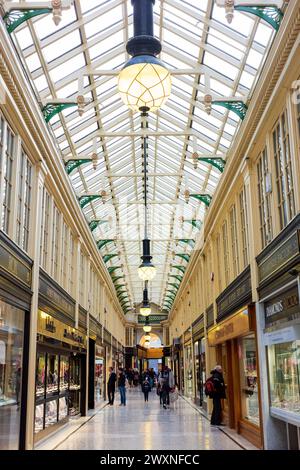 Glasgow Écosse : 12 février 2024 : les bijouteries Argyle Arcade dans le centre-ville Banque D'Images