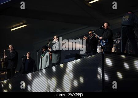 Birmingham, Royaume-Uni. 01st Apr, 2024. St Andrew's Stadium le St Andrew's Stadium UB40 JOUE APRÈS le match EFL Sky Bet Championship entre Birmingham City et Preston North End au St Andrew's Stadium, Birmingham, Angleterre, le 1er avril 2024. (Andy Shaw/SPP) (Andy Shaw/SPP) crédit : SPP Sport Press photo. /Alamy Live News Banque D'Images