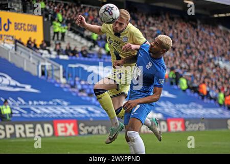 Birmingham, Royaume-Uni. 01st Apr, 2024. St Andrew's Stadium St Andrew's Stadium Preston North End défenseur Jack Whatmough (26) milieu de terrain de Birmingham City Juninho Bacuna (7) lors du match EFL Sky Bet Championship entre Birmingham City et Preston North End au St Andrew's Stadium, Birmingham, Angleterre, le 1er avril 2024. (Andy Shaw/SPP) (Andy Shaw/SPP) crédit : SPP Sport Press photo. /Alamy Live News Banque D'Images