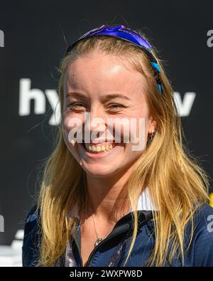 Samedi 30 mars 2024. La 78e course de bateaux féminins, présidente d’Oxford, Ella Stadler au lancer de pièces. Banque D'Images