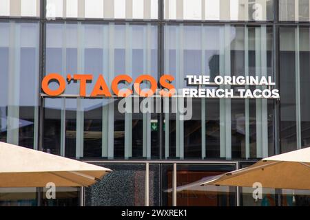 Bordeaux , France - 03 28 2024 : logo O''tacos marque et signe textuel otacos restaurant spécialisé dans la chaîne française de tacos Banque D'Images