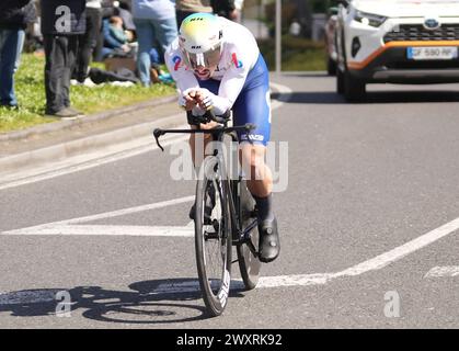 Irun, Espagne. 01st Apr, 2024. Mathieu Burgaudeau de TotalEnergies lors de l'Itzulia pays Basque 2024, épreuve cycliste, étape 1 Irun - Irun, contre la montre individuel le 1er avril 2024 à Irun, Espagne - photo Laurent Lairys/DPPI crédit : DPPI Media/Alamy Live News Banque D'Images