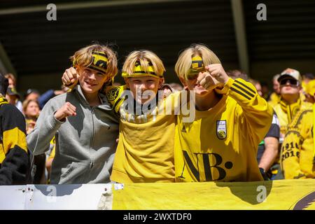 Fredrikstad, Norvège, 1er avril 2024. Les supporters de Bodø/Glimt lors du match Eliteserien entre Fredrikstad et Bodø/Glimt au stade Fredrikstad. Crédit : Frode Arnesen/Alamy Live News Banque D'Images