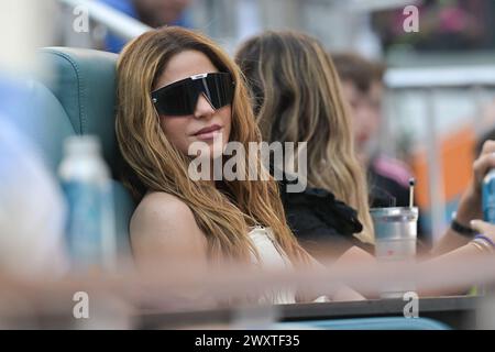 Miami Gardens, États-Unis. 31 mars 2024. Shakira est vu regarder Jannik Sinner vs Grigor Dimitrov lors du match de finale masculin en simple à l'Open de Miami au Hard Rock Stadium, à Miami Gardens, Floride, États-Unis le 31 mars 2024. (Photo de Michele Eve Sandberg/Sipa USA) crédit : Sipa USA/Alamy Live News Banque D'Images