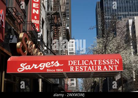 Sarge's Restaurant and Delicatessen, NYC, États-Unis 2024 Banque D'Images