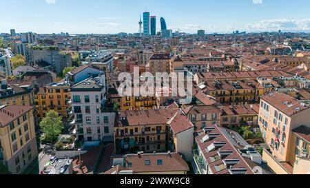 Vue aérienne de CityLife avec les trois tours, la Straight One (Allianz Tower), la Twisted One (Generali Tower), la Curved One. Milan Italie Banque D'Images