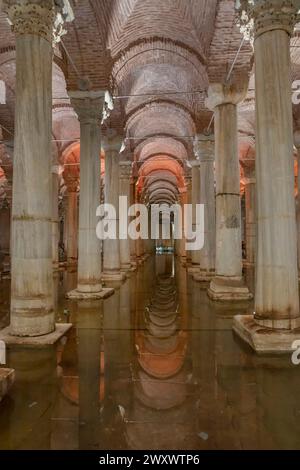 La Citerne basilique intérieur, Istanbul, Turquie Banque D'Images