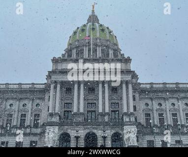 Un jour de neige au Capitole de Pennsylvanie à Harrisburg Banque D'Images