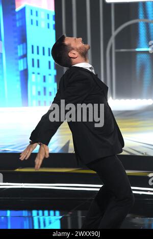 Milan, Italie. 02 avril 2024. Milan, émission de télévision "Stasera c'è Cattelan" - Rai 2 - Alessandro Cattelan crédit : Agence photo indépendante/Alamy Live News Banque D'Images