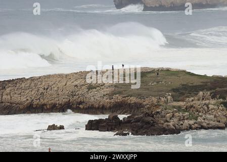 Marejada en el mar Cantábrico. Suances Banque D'Images